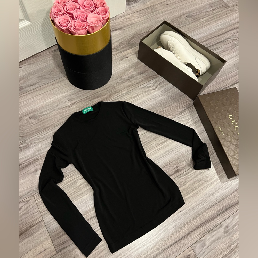Ideal black long sleeve 🔏